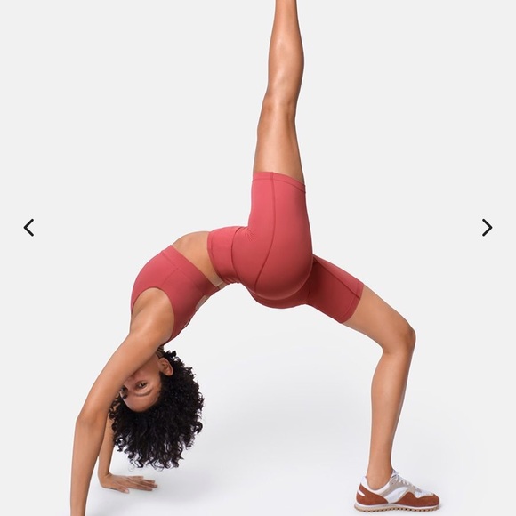 Outdoor Voices Lightform Shorts 7” - Picture 7 of 8